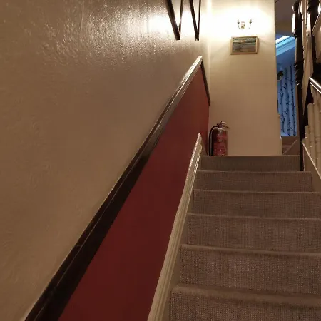 Bed & Breakfast Brooklands 3*