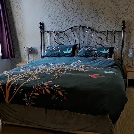 Brooklands Bed & Breakfast 3*