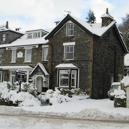 Bed & Breakfast Brooklands 3*