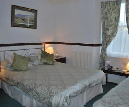 Bed & Breakfast Brooklands 3*
