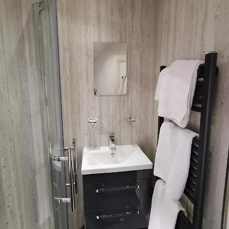 布鲁克兰旅馆 住宿加早餐酒店 3*