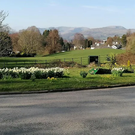 ベッド・アンド・ブレックファスト ブルックランズ 3*