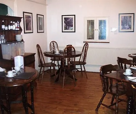 ベッド・アンド・ブレックファスト ブルックランズ