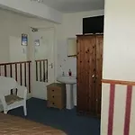 Brooklands Oda ve Kahvaltı